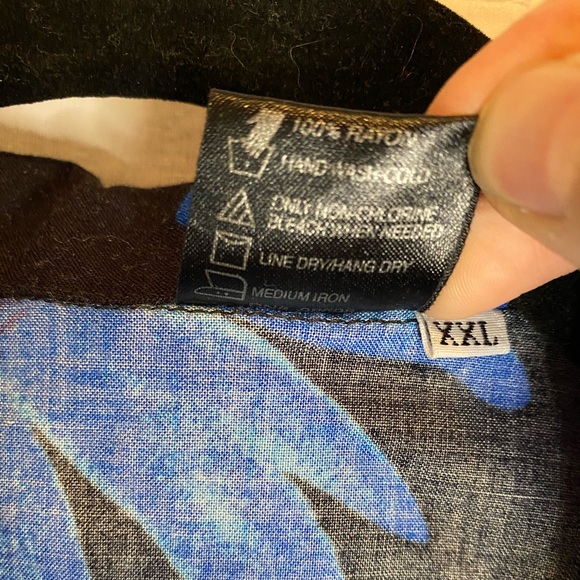 💙Vintage blue and black flower vest💙 - Picture 5 of 8